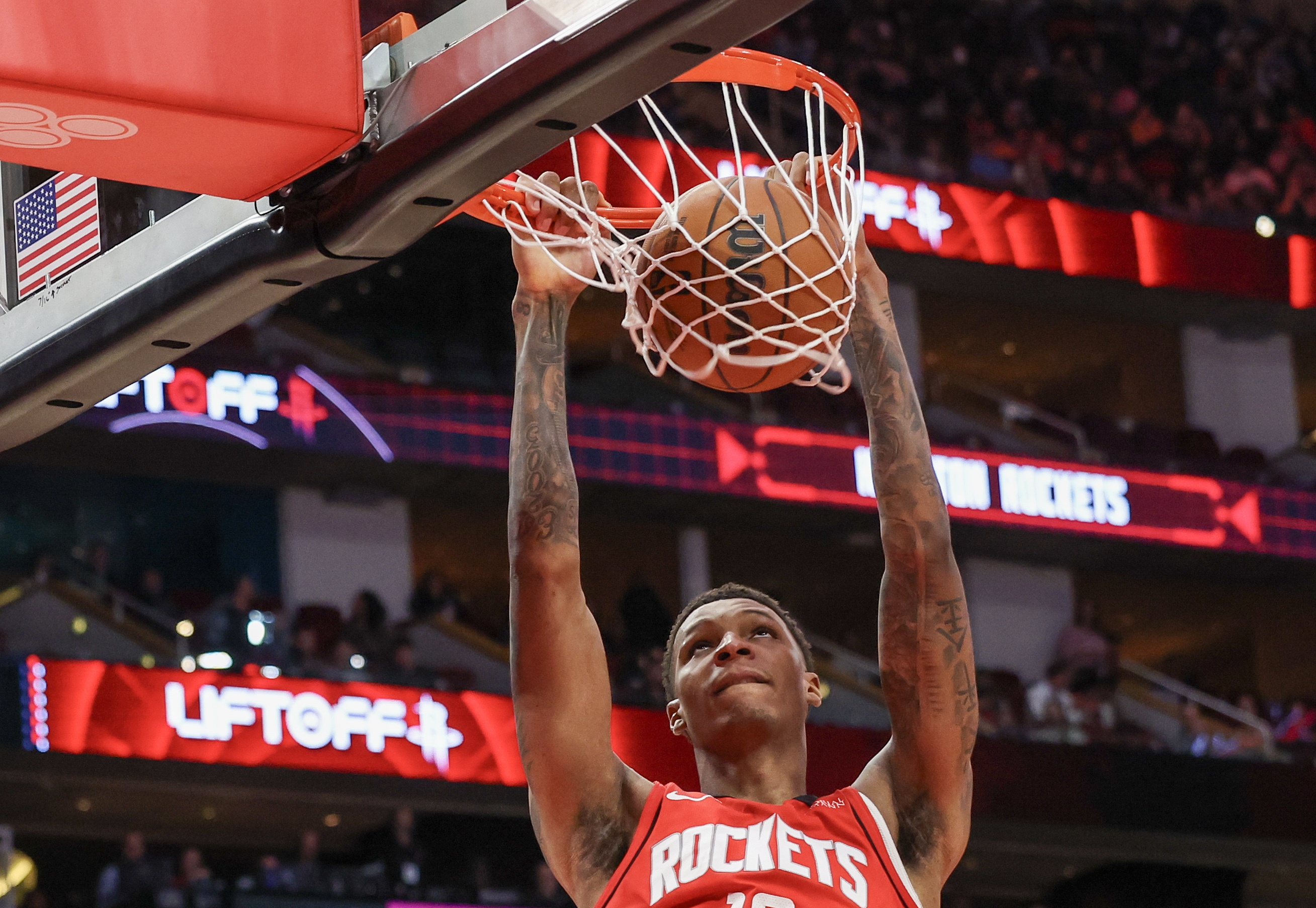 乌度卡:小贾巴里缺阵时 我们的篮板最受影响 他能回归真是太好了